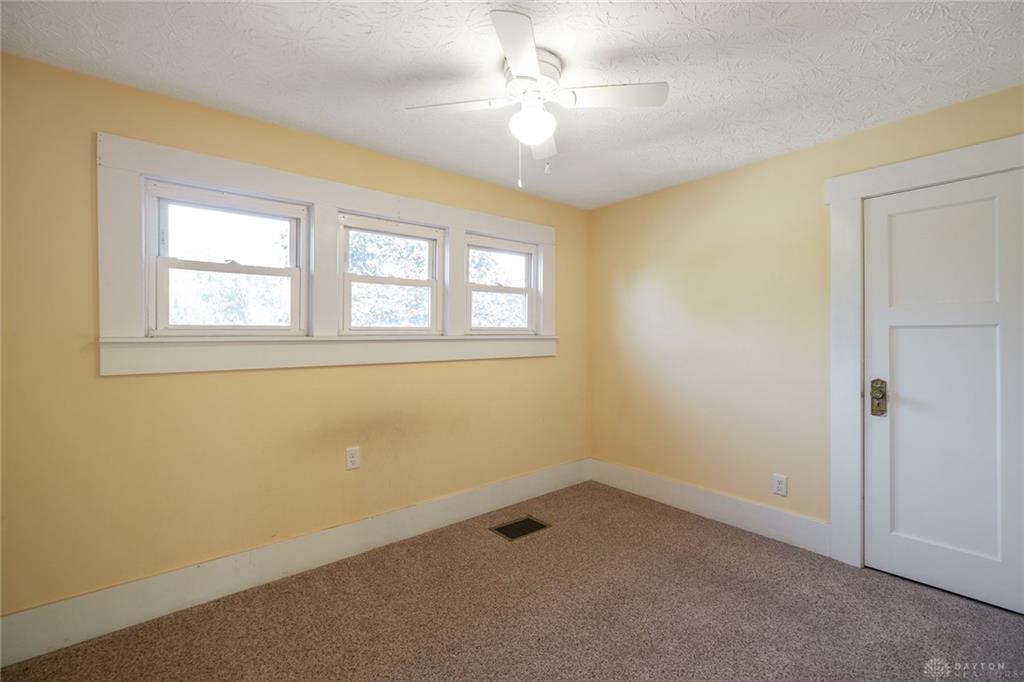 405 Elverne Property Photo 18