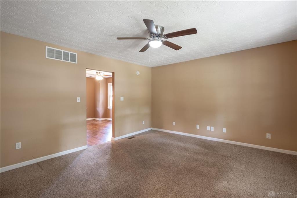 405 Elverne Property Photo 29