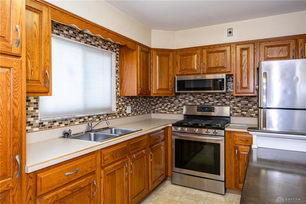 3313 Lakeview Property Photo 15