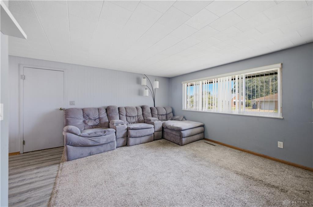 5159 Lemoyne Property Photo 3