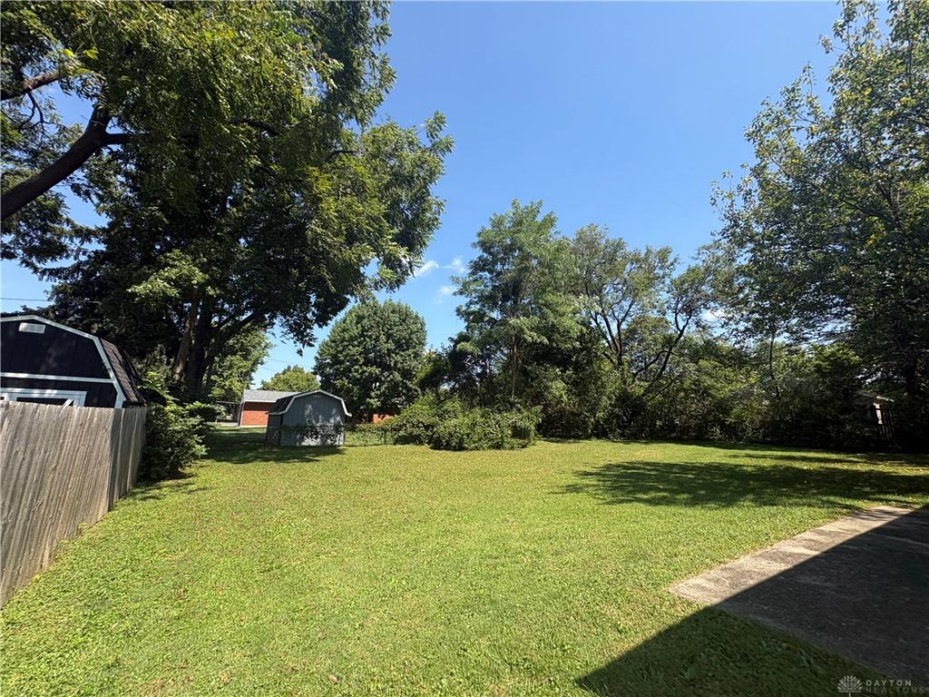 416 E Spring Property Photo 8