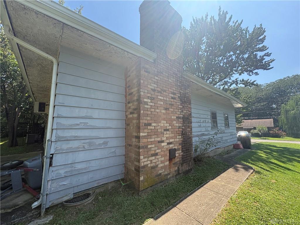 416 E Spring Property Photo 16