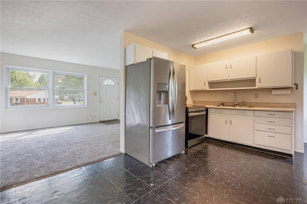 69 Blossom Property Photo 5