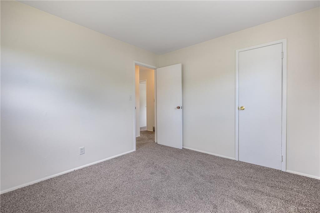 69 Blossom Property Photo 14