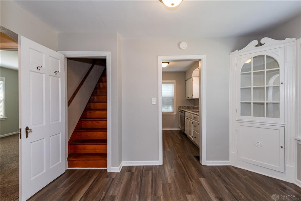1014 Gainsborough Property Photo 11