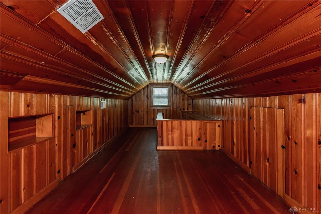 1014 Gainsborough Property Photo 21