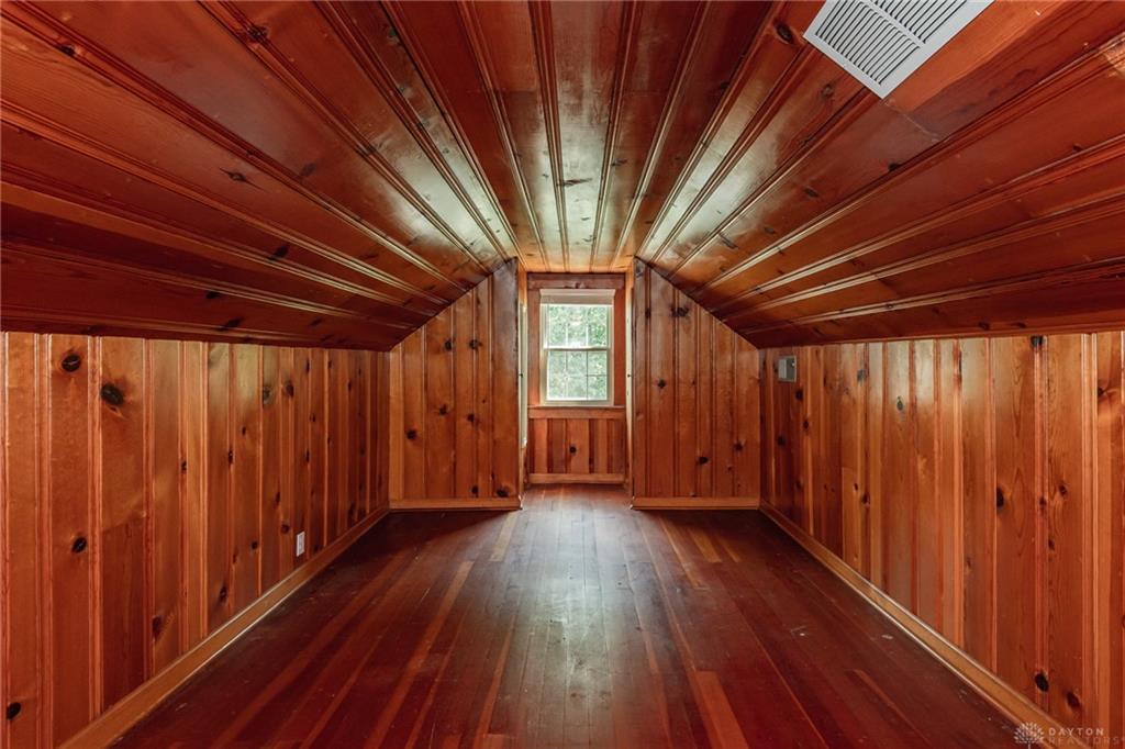 1014 Gainsborough Property Photo 22
