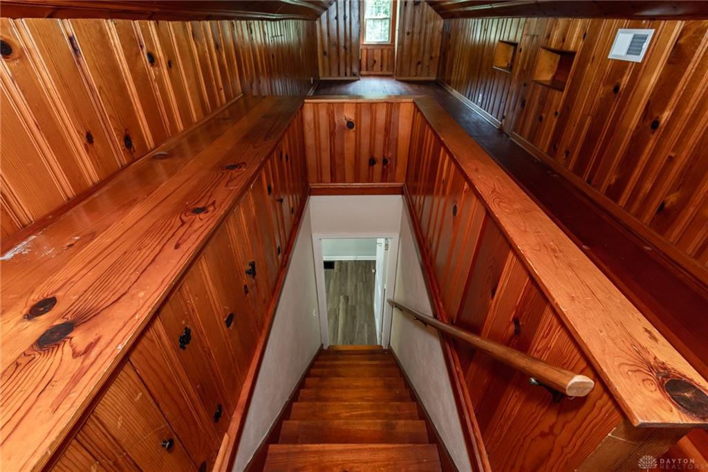 1014 Gainsborough Property Photo 25