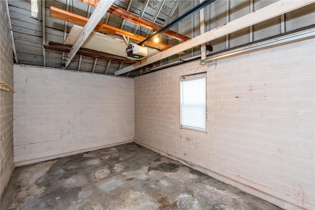 1014 Gainsborough Property Photo 26