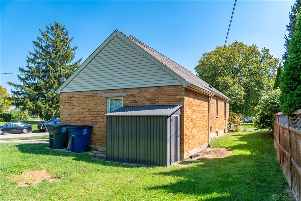 1014 Gainsborough Property Photo 33