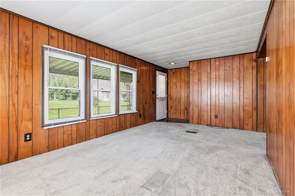 4748 Walker Property Photo 6