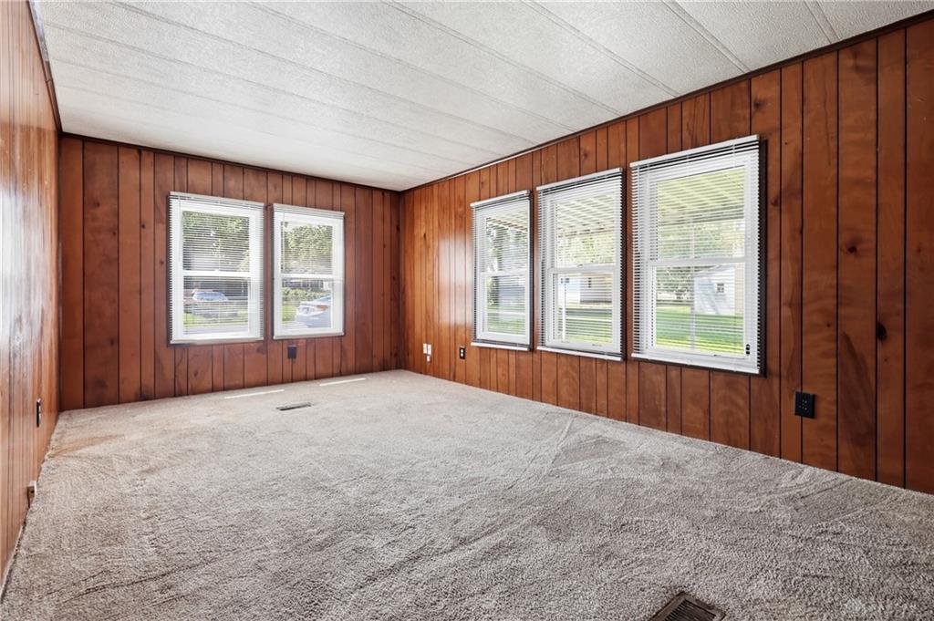 4748 Walker Property Photo 7