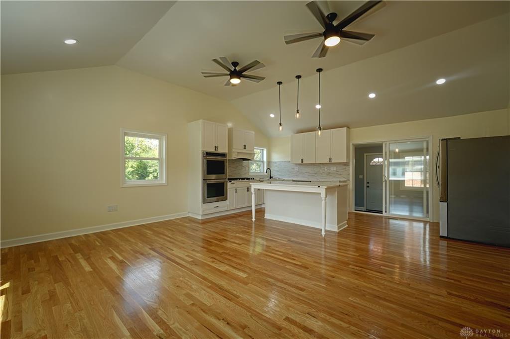 2525 Jerome Property Photo 6