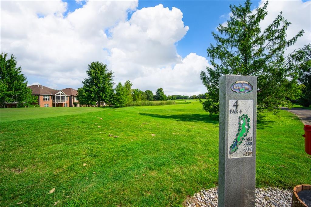 957 Eagle Run Property Photo 42