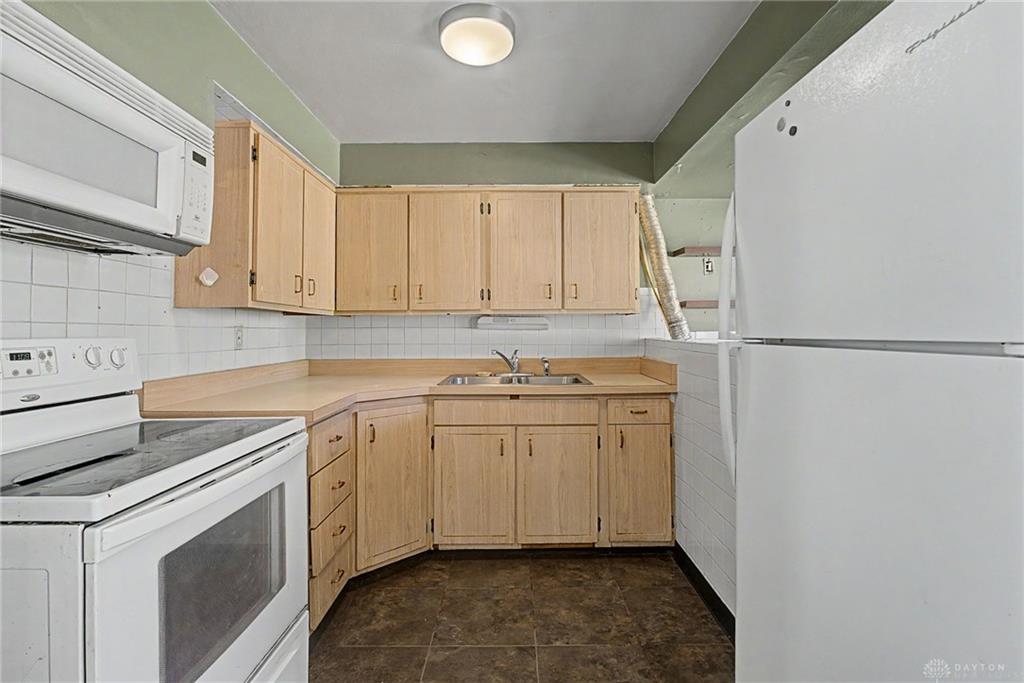 5813 Resik Property Photo 16