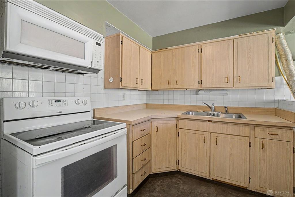 5813 Resik Property Photo 17