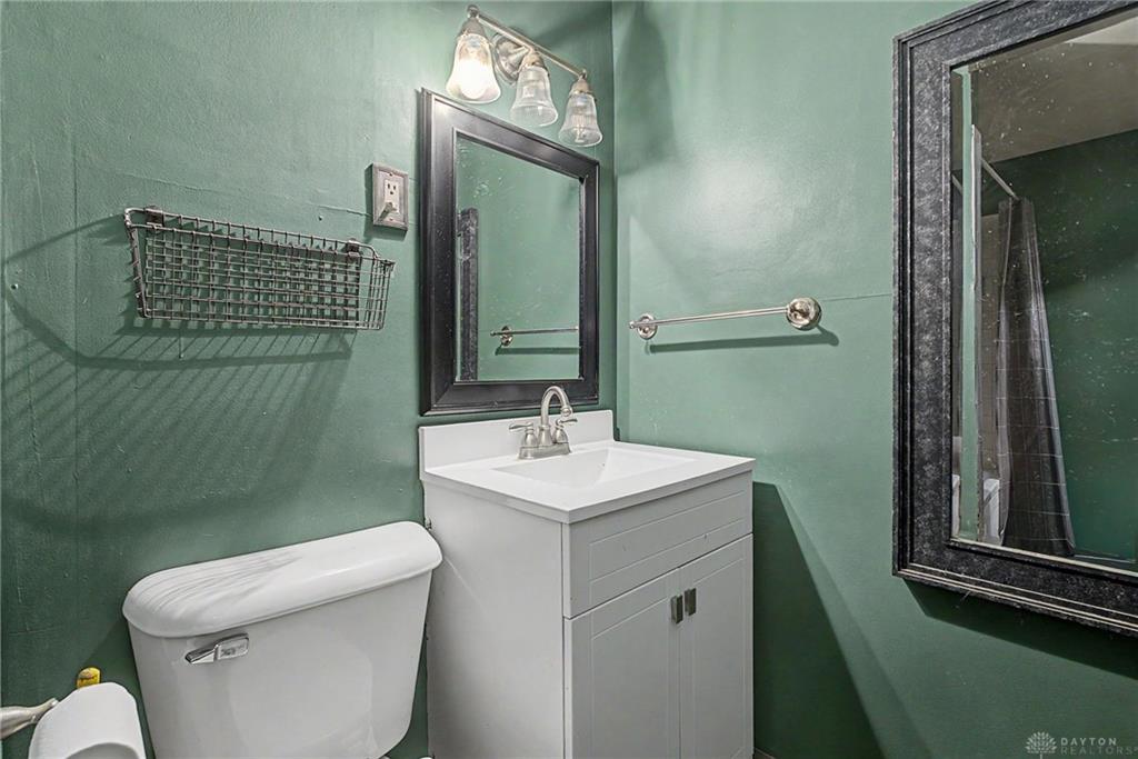 5813 Resik Property Photo 32