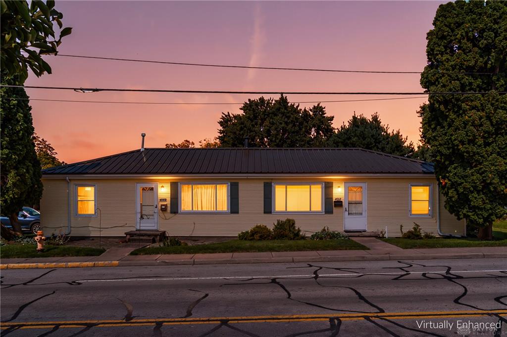 404 E Lawn Property Photo 2