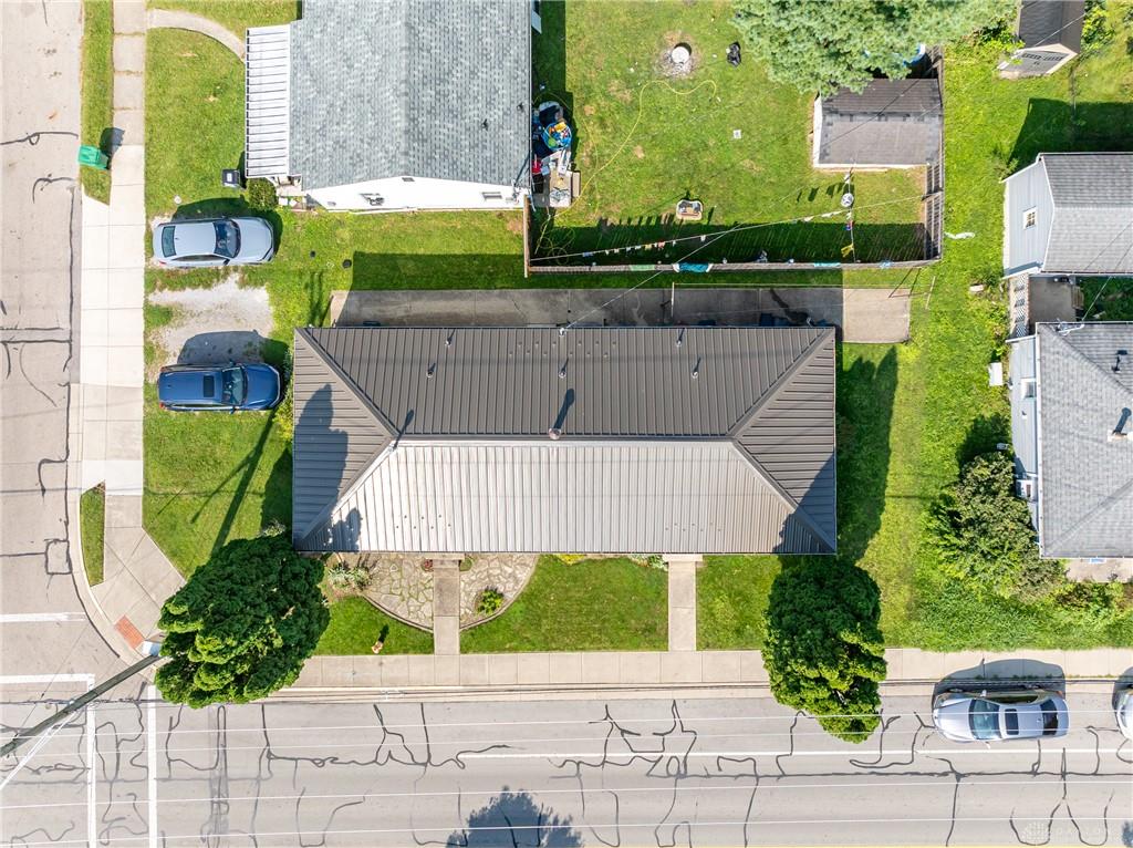 404 E Lawn Property Photo 20
