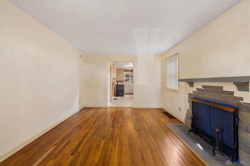 2502 Springmont Property Photo 9