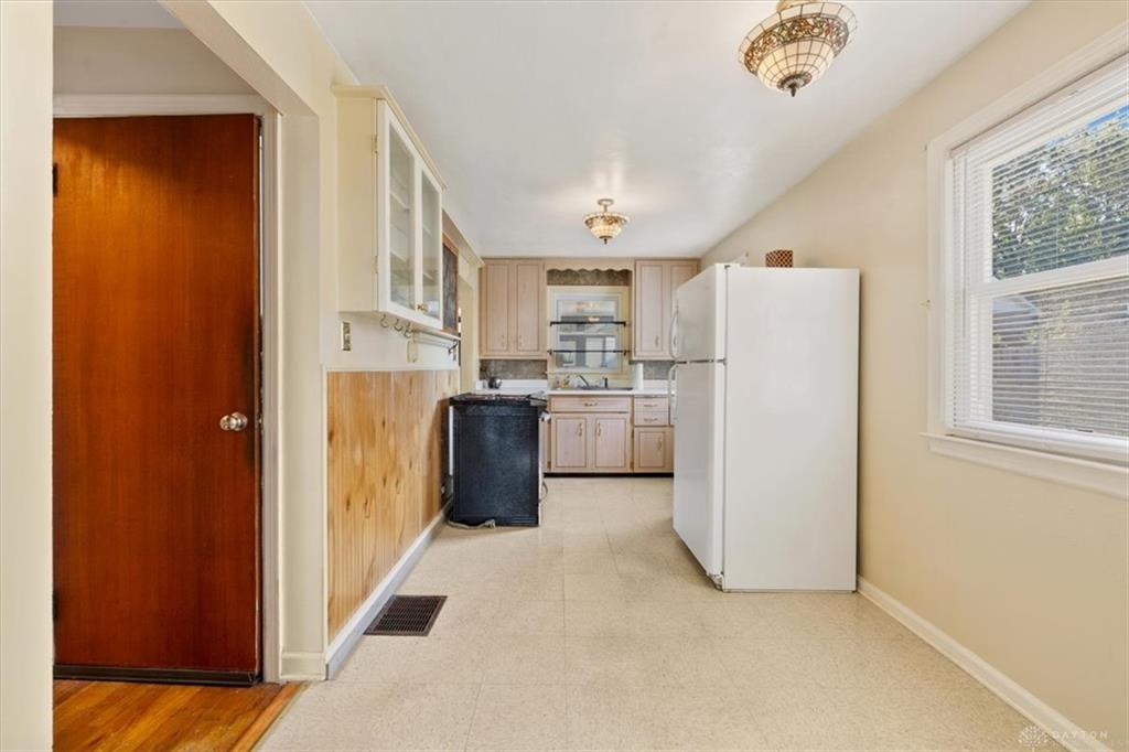 2502 Springmont Property Photo 11