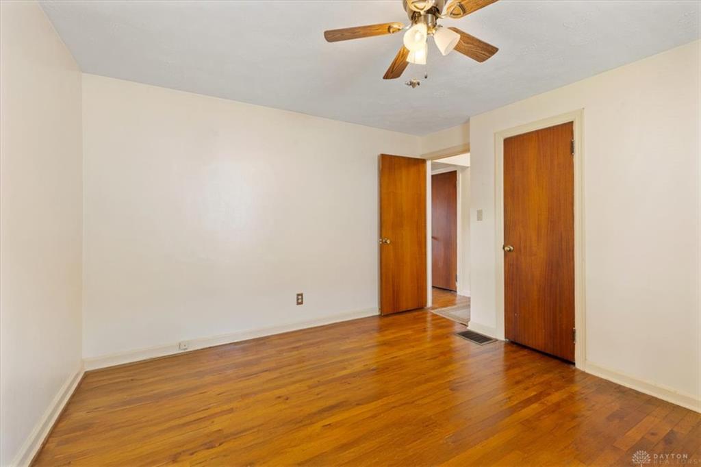 2502 Springmont Property Photo 17
