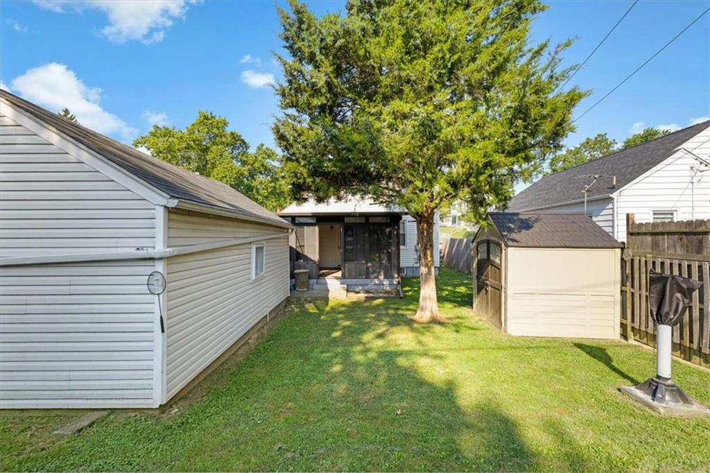 2502 Springmont Property Photo 33