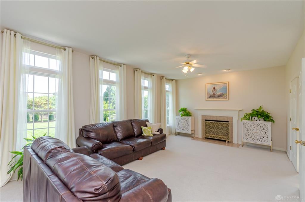 1331 Windsor Property Photo 6