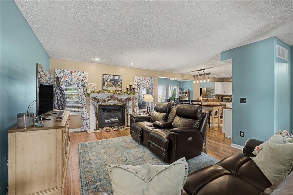 5829 Cedarwood Property Photo 10