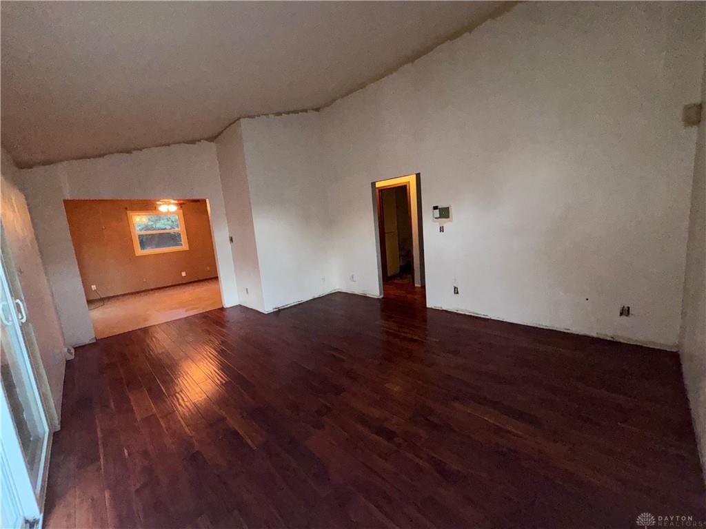3426 Suburban Property Photo 7