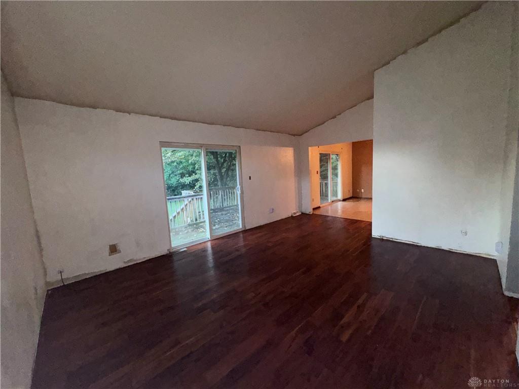 3426 Suburban Property Photo 8