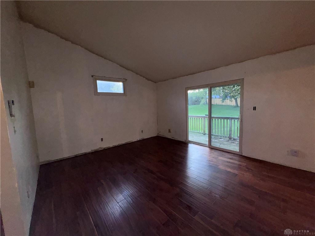 3426 Suburban Property Photo 9