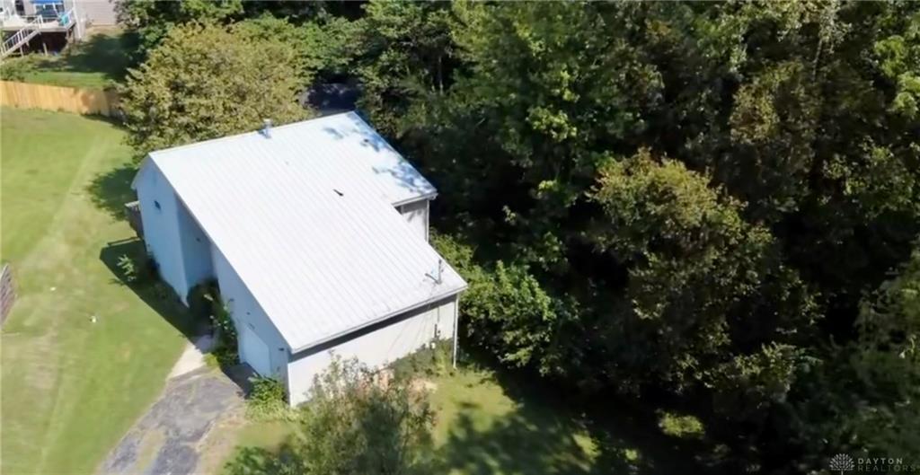 3426 Suburban Property Photo 34