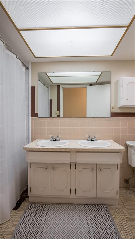 243 E Rahn Property Photo 19
