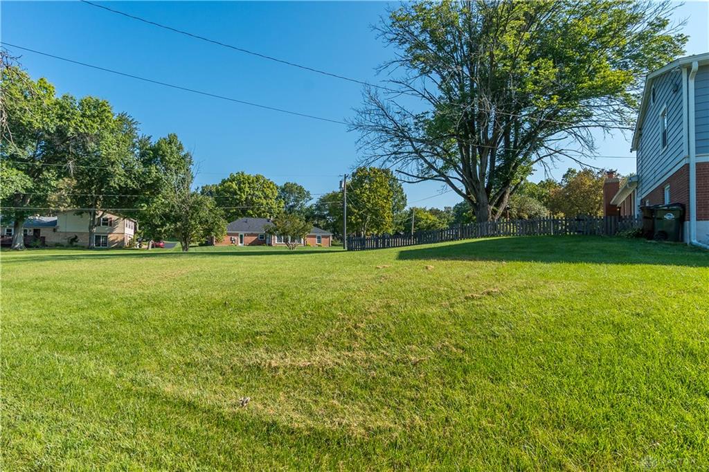 243 E Rahn Property Photo 36