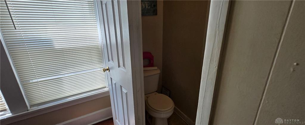 1809 Columbia Property Photo 8