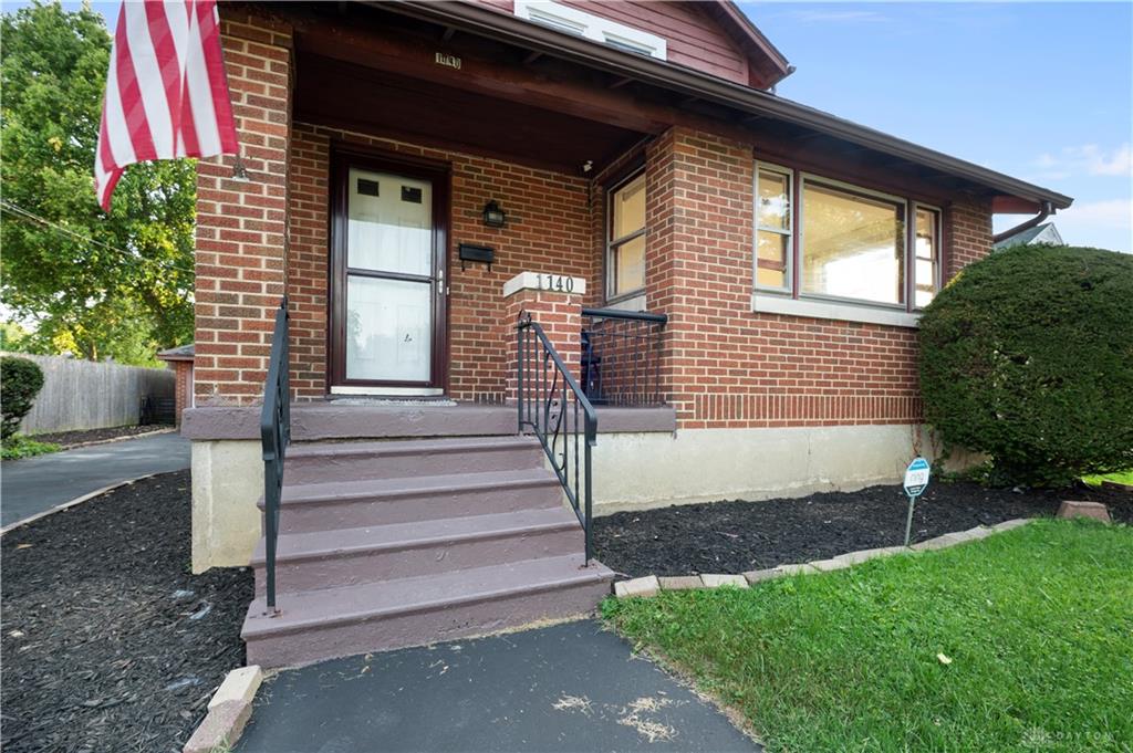 1140 Croyden Property Photo 4