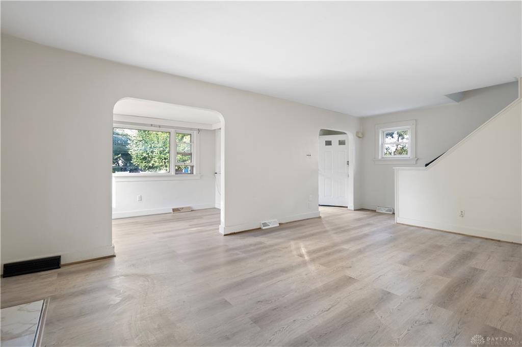 1140 Croyden Property Photo 7
