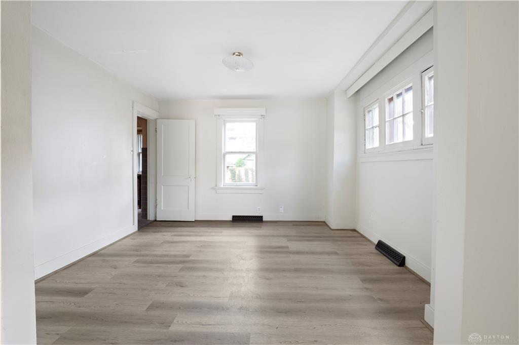 1140 Croyden Property Photo 8