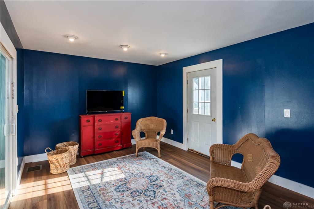 596 Scioto Property Photo 35