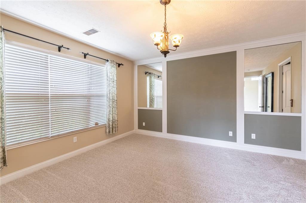 681 Mackenzie Property Photo 14