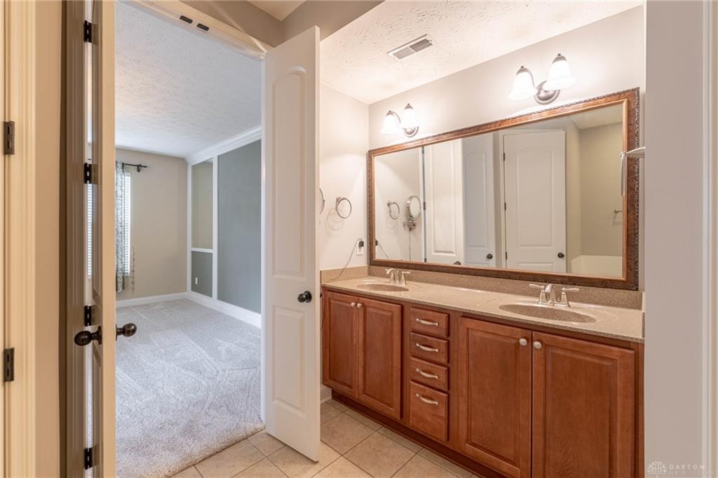 681 Mackenzie Property Photo 17