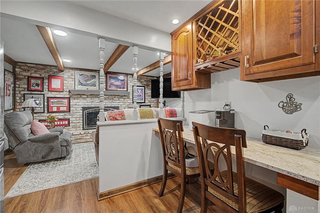 209 E Twin Property Photo 10