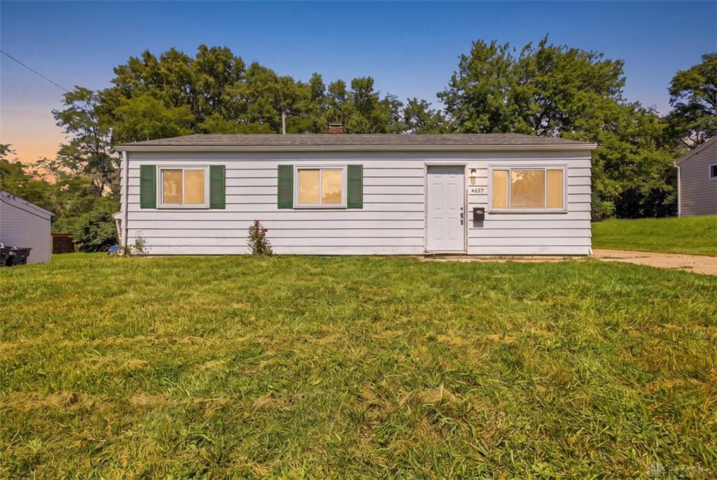 4637 Vanguard Property Photo 1