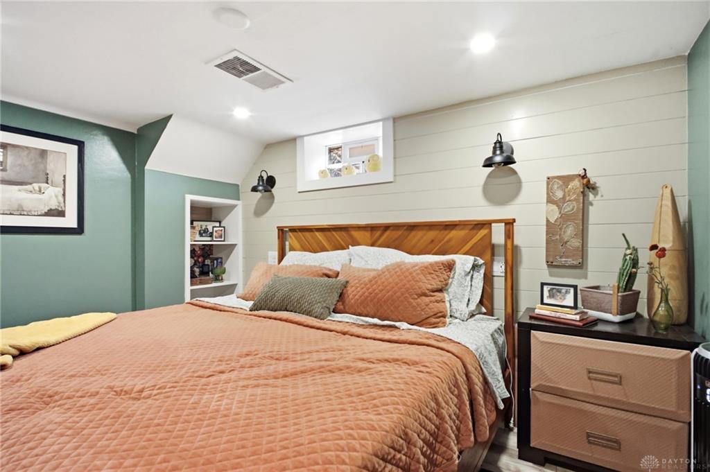 1137 Highridge Property Photo 12