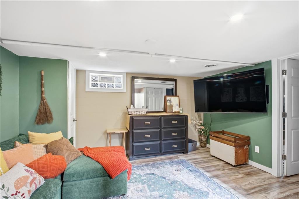 1137 Highridge Property Photo 15