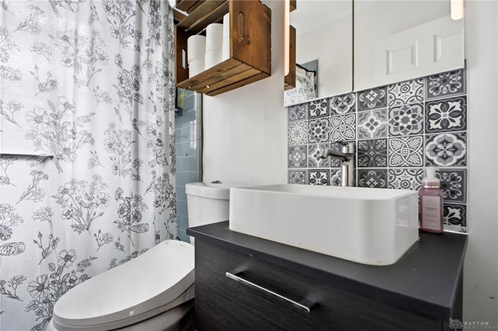1137 Highridge Property Photo 18