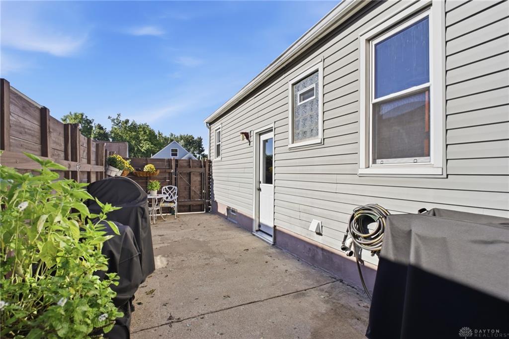 1137 Highridge Property Photo 31