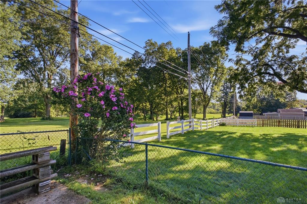 1137 Highridge Property Photo 32