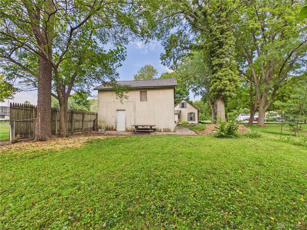 333 Hayes Property Photo 7